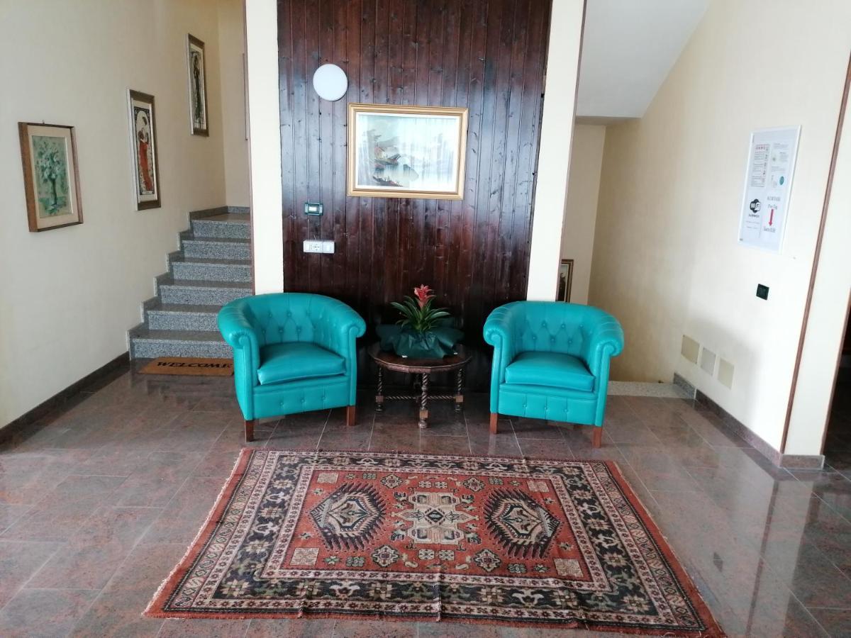 Residence Villa Margherita B&B Nebbiuno Dış mekan fotoğraf